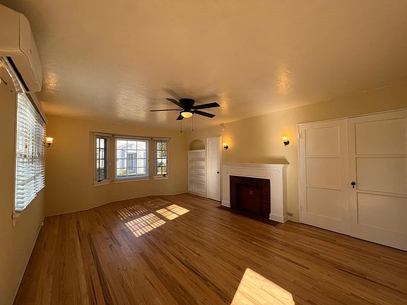 5th image of 25 Parkwood Dr #2