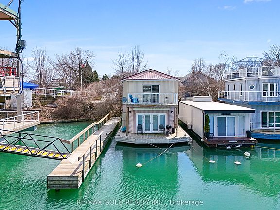 3rd image of 7 Brimley Rd S #1