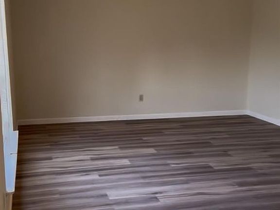 2nd image of 110 Westpark Dr N #112