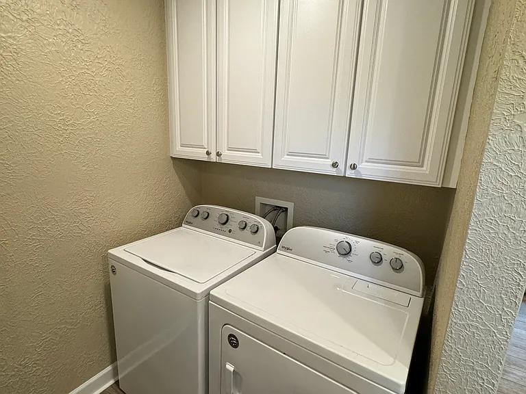 146 Brenda Ln — Photo 3