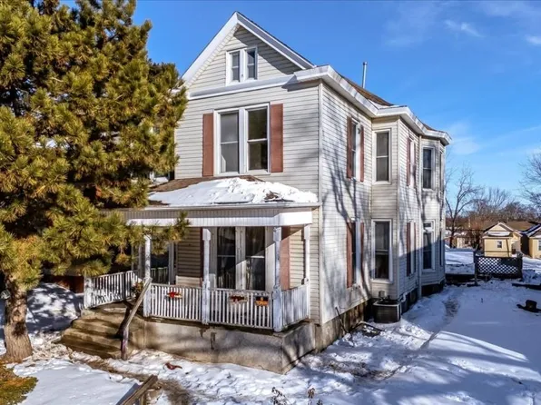 509 S 15th St, Saint Joseph, MO 64501