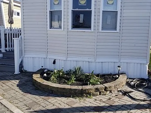 44 E Bennett Ave, Wildwood, NJ 08260