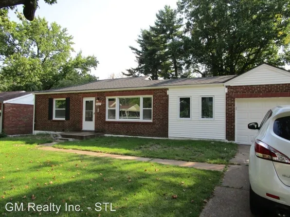 9157 Church Rd, Saint Louis, MO 63137