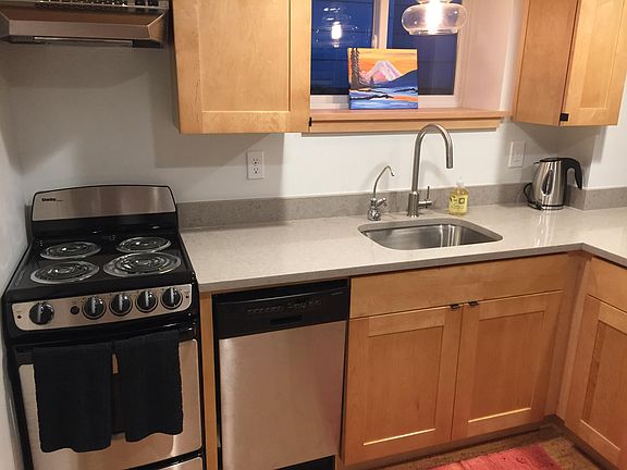 Range, oven and dishwasher