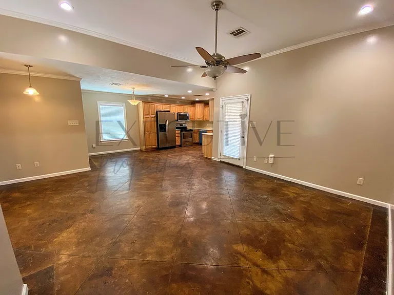 3804 Olive St — Photo 8