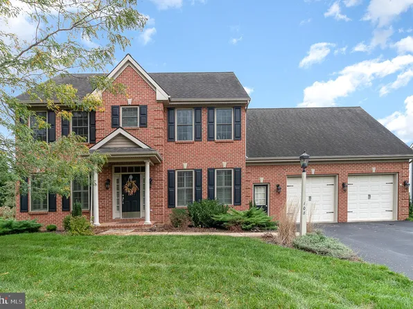 108 Greenhedge Dr, Lancaster, PA 17603