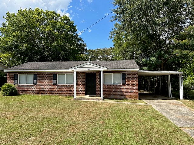 1st image of 102 Flanders Dr #102