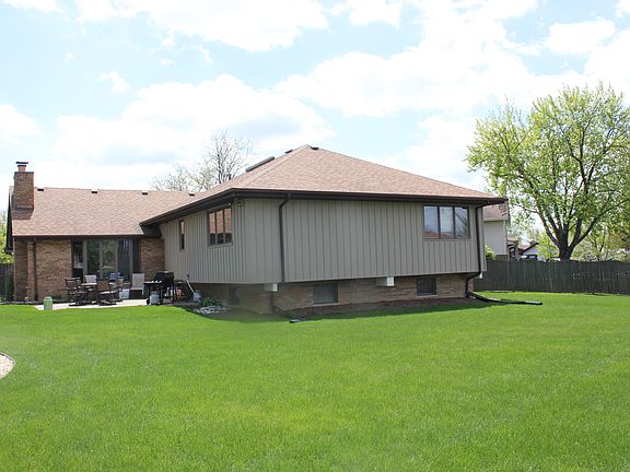 2nd image of 15411 Cherrywood Ct