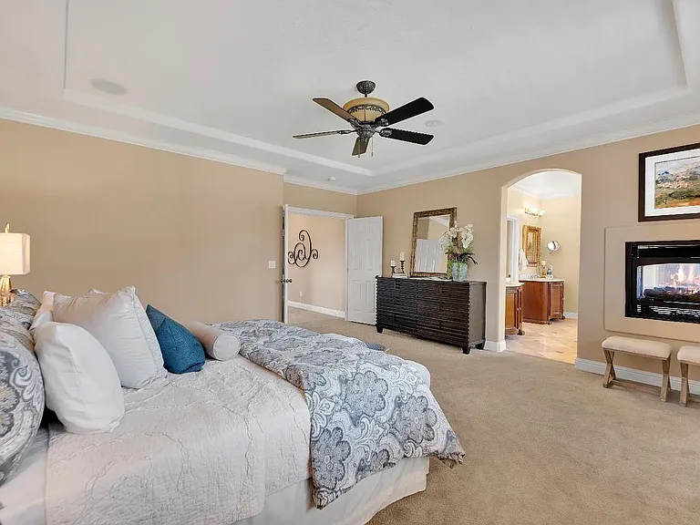 109 Palomares Ct — Photo 23