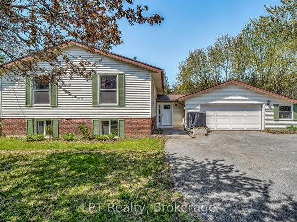 1207 County Road 9 Rd, Greater Napanee, ON K7R 0E4