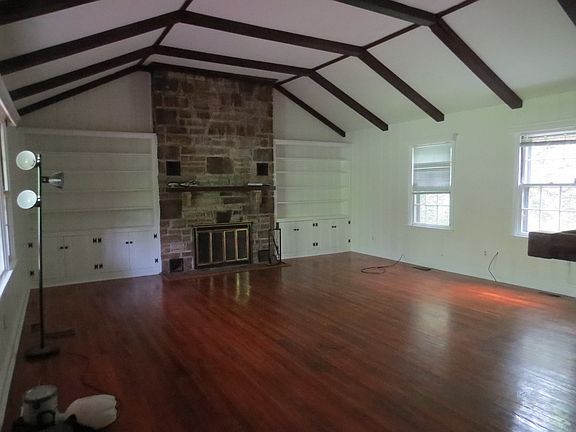 Vaulted Ceilings Living Room