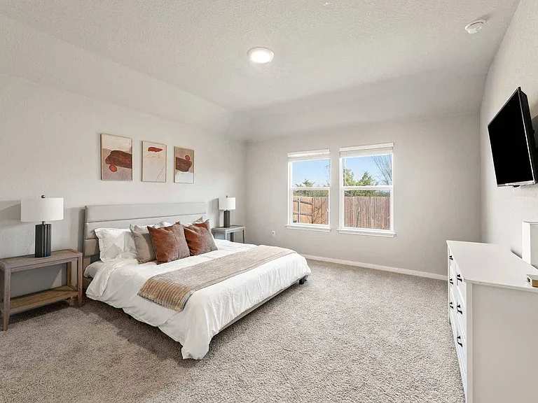 2920 Tweedy Trl — Photo 10