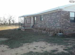 13102 Blaker Rd, Iowa Park, TX 76367
