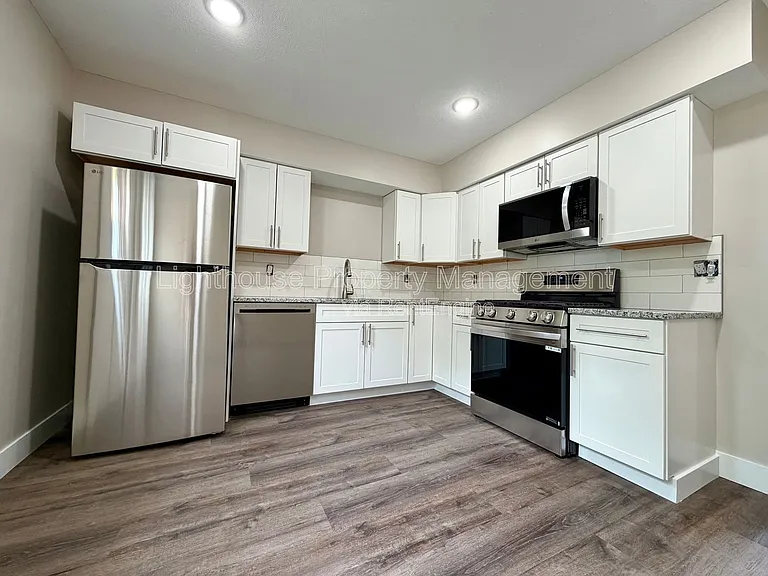 3253 Charlesgate Ave SW #C — Photo 5