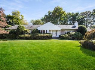 40 Winding Wood Rd N, Pt Chester, NY 10573