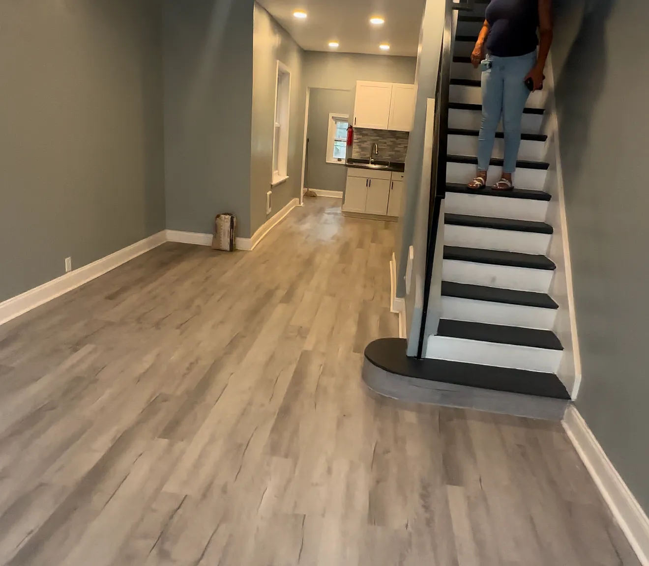 3 bed, 1026 sqft, $1,550 — Photo 1