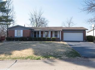 1108 Wrought Iron Ln, Ballwin, MO