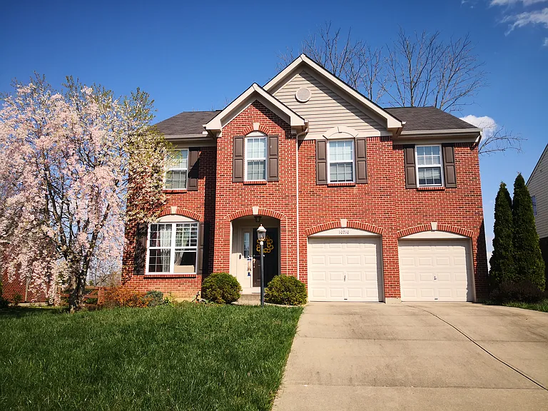 10210 Hamlet Ct — Photo 2