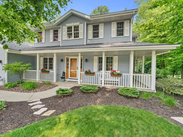 884 Cobblestone DRIVE, Howards Grove, WI 53083