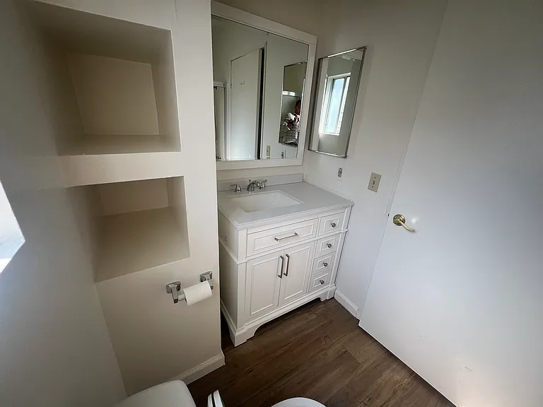 740 N Alfred St #204 — Photo 9