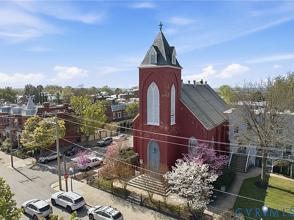2nd image of 2511 E Broad St #U4