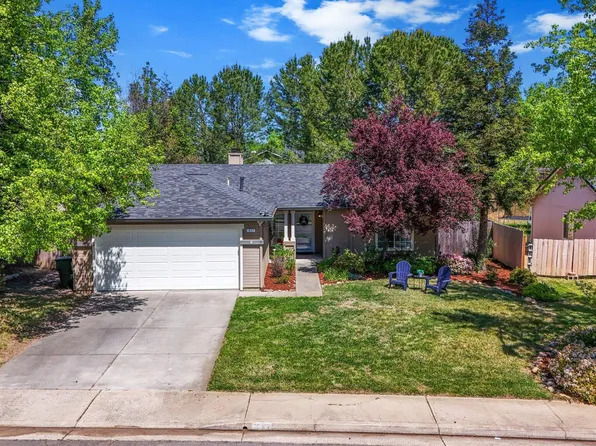 1041 Grouse Dr, Redding, CA 96003