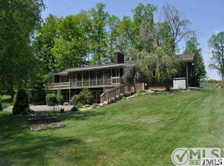 318 Wildwood Cir, Tecumseh, MI