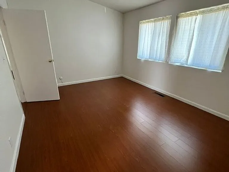1220 Pine Creek Way #1 — Photo 7