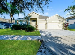 11352 Callaway Pond Dr, Riverview, FL 33579
