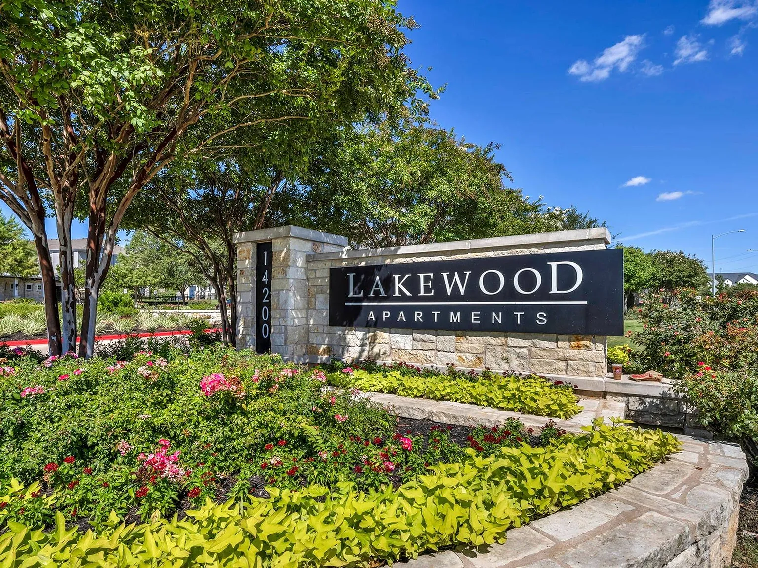 Lakewood — Photo 1