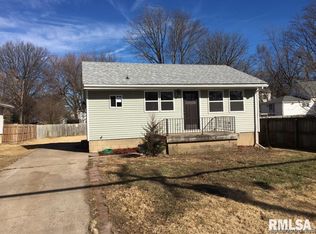 941 E Griffiths Ave, Springfield, IL 62702