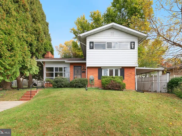 2102 McAuliffe Dr, Rockville, MD 20851