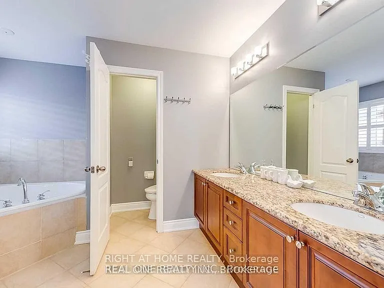 96 Spring Azure Cres — Photo 28