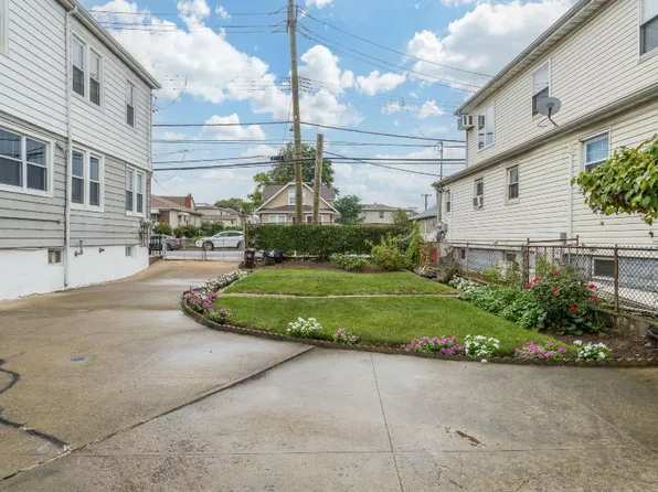 226-10 147th Avenue image 34 of 35