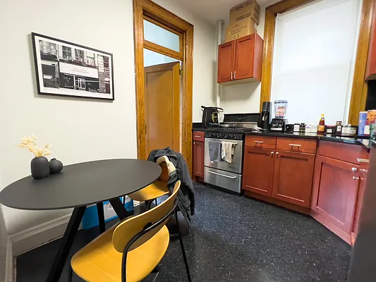 Rented by Denise Rosenblum, LREB | media 9