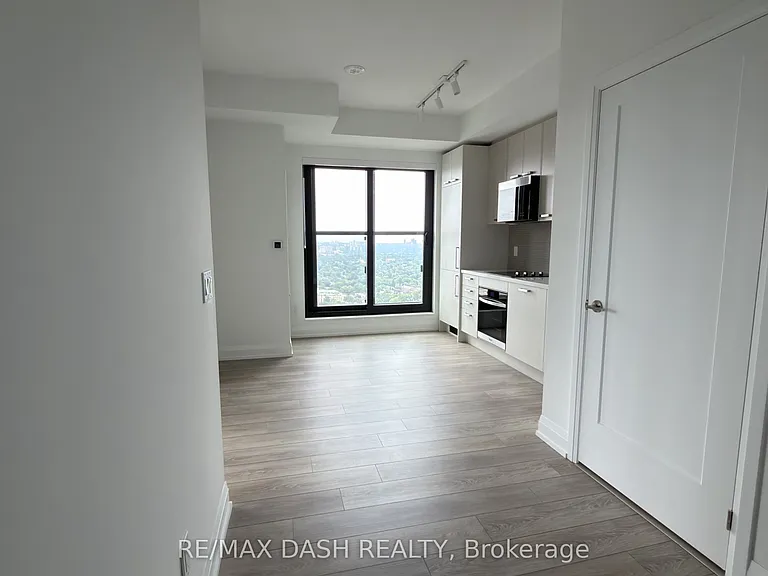 20 Soudan Ave #3602 — Photo 12