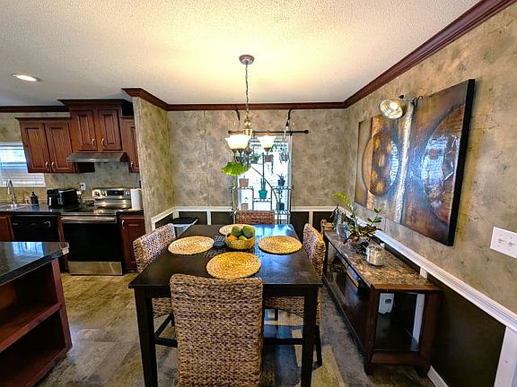 5th image of 388 Winter Ln #388