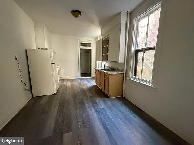 Building Photo - 347 E King St #1