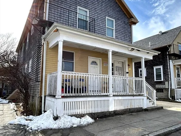 24 Sycamore St #1E, New Bedford, MA 02740