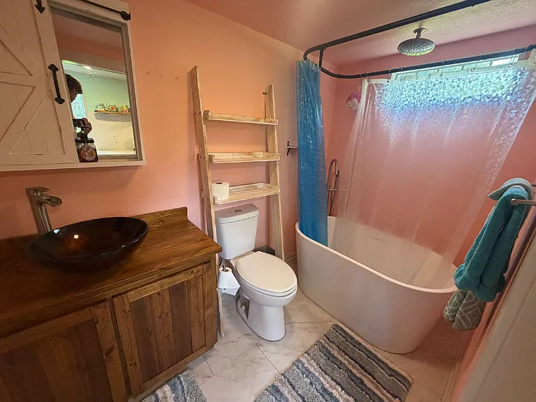 6164 Williams Rd — Photo 4