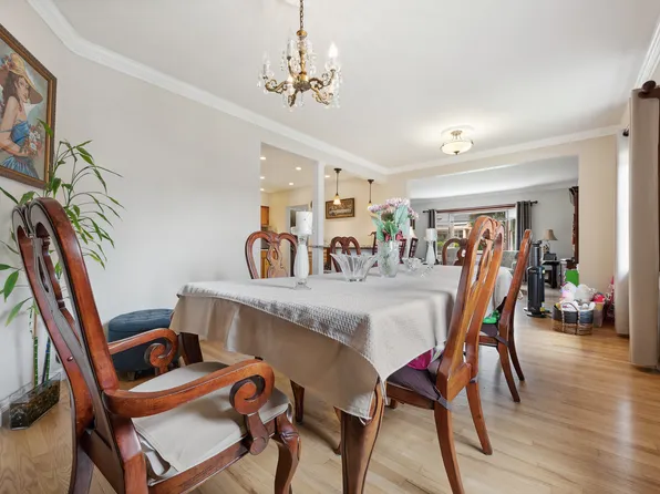 13-62 145th Place image 6 of 32