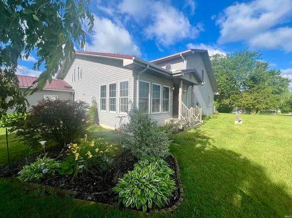 15 W State Route 16, Lucerne, IN 46950