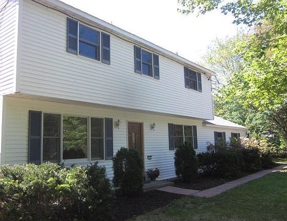 2nd image of 13 Belmonte Ln