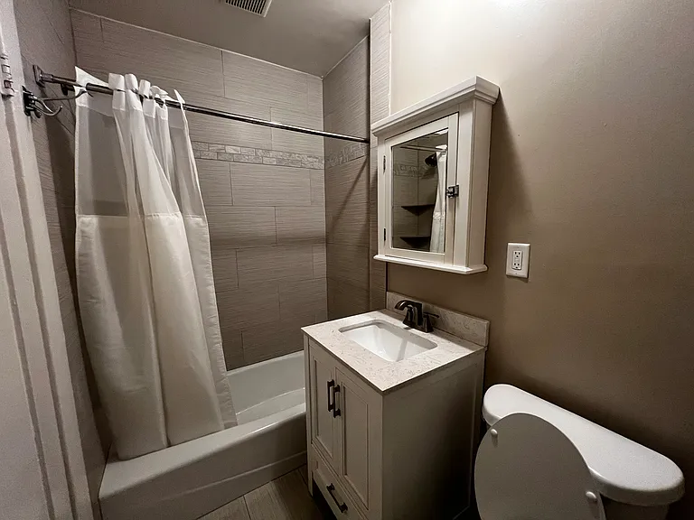 2676 Magnolia Ave — Photo 5