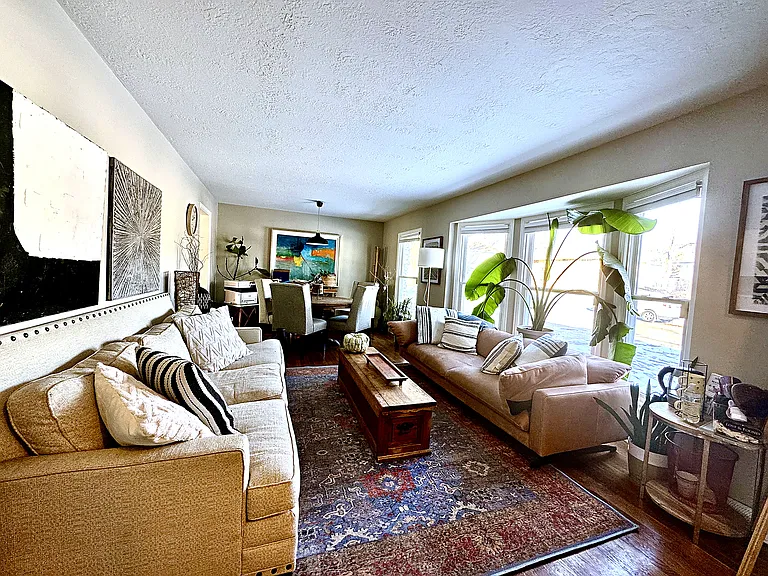 12716 Crystal Ave — Photo 5
