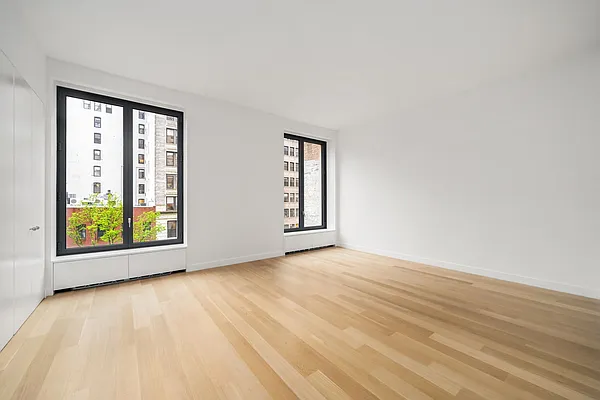 Rented by Compass | media 9