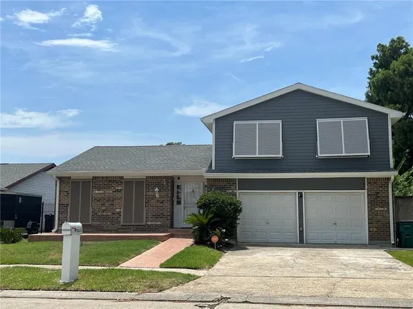 3865 Deerrun Ln, Harvey, LA 70058