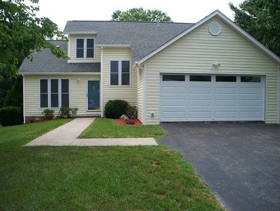 1st image of 5060 Jonathan Ln