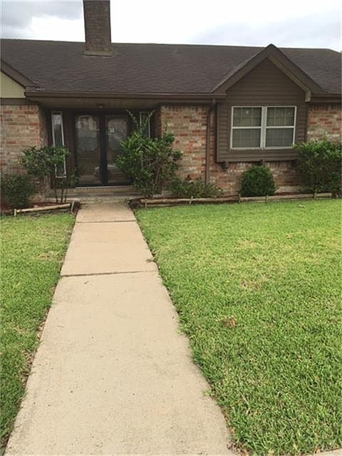 1st image of 214 Kings Ct