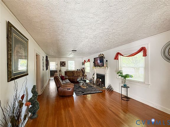4th image of 4356 Fort Ave